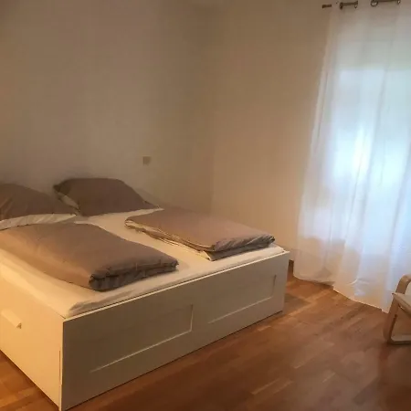 아파트 Gartenwohnung 그룬발트